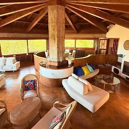 Villa Luxury Vintage Versilia Mommio